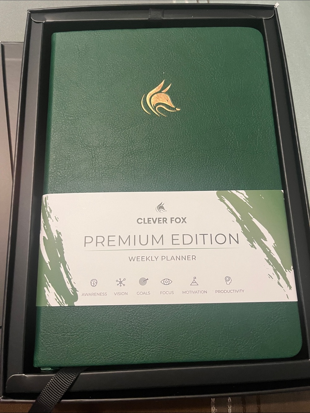 Clever Fox Premium Edition Weekly Planner - Green with Gold Logo
